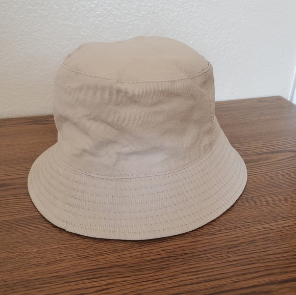 Black-and-tan reversible bucket hat - Picture 2 of 2